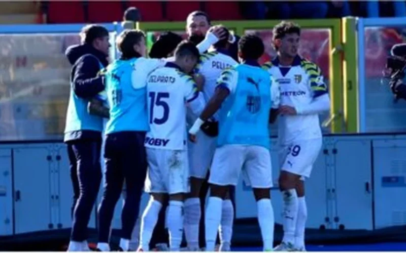 مواجهة قوية.. بارما يهزم ليتشي المعاقب في الدوري الإيطالي